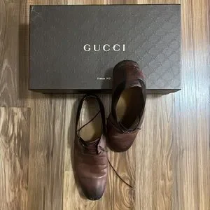 Gucci | Shoes | Gucci Cocoa Betis Glamour | Poshmark display picture 1